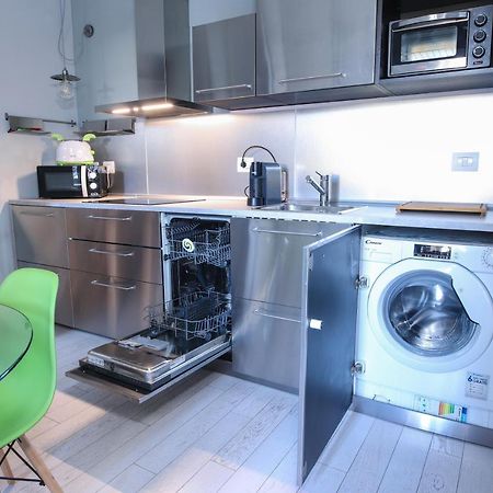 Central Apartment Close To Food And Shopping ボローニャ エクステリア 写真