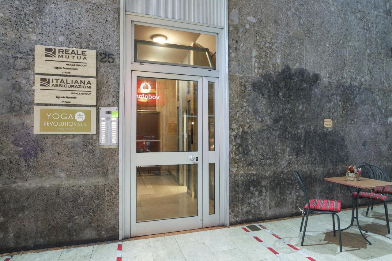 Central Apartment Close To Food And Shopping ボローニャ エクステリア 写真